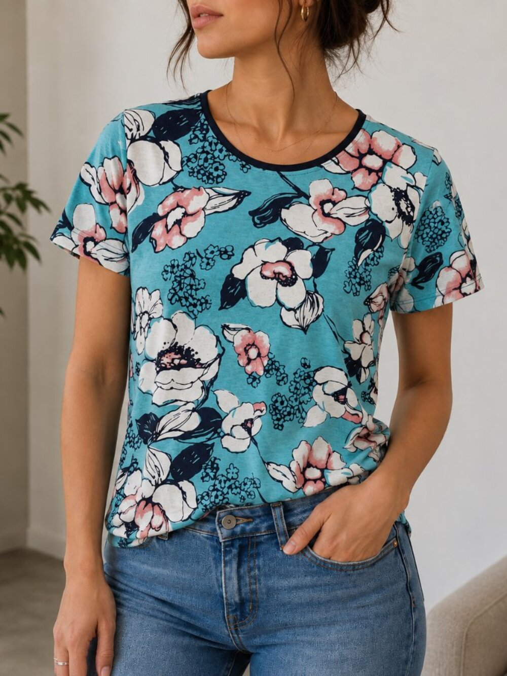 Alia Turquoise Blue Floral Scoop-Neck Short Sleeve T-Shirt โ S
